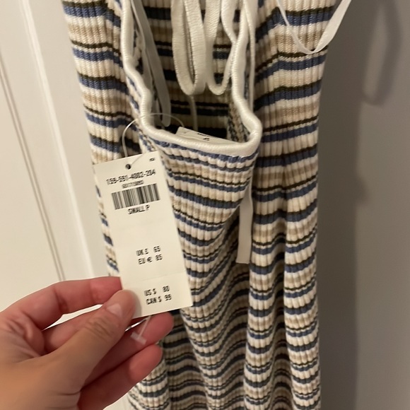 Abercrombie Midi Dress - Picture 6 of 6